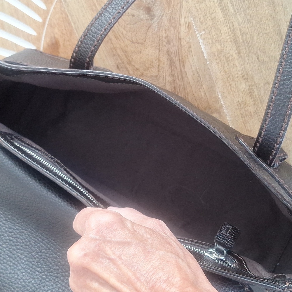 TODS Leather Shoulder Bag - Picture 8 of 14